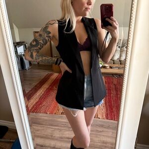 Black Sleeveless Blazer Vest